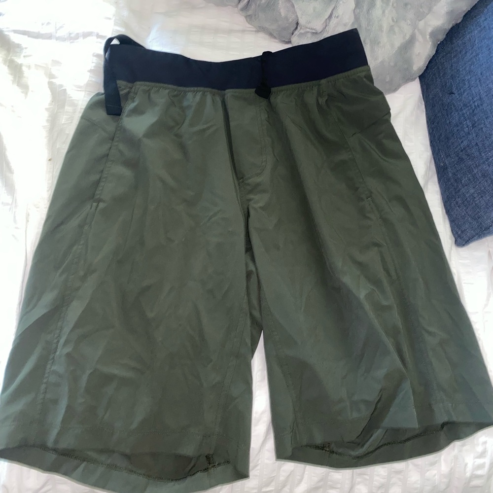 Lululemon T.H.E. Short 9” Olive Green